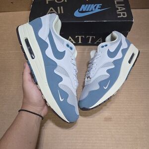 Nike Air Max Sneakers in Blue and White